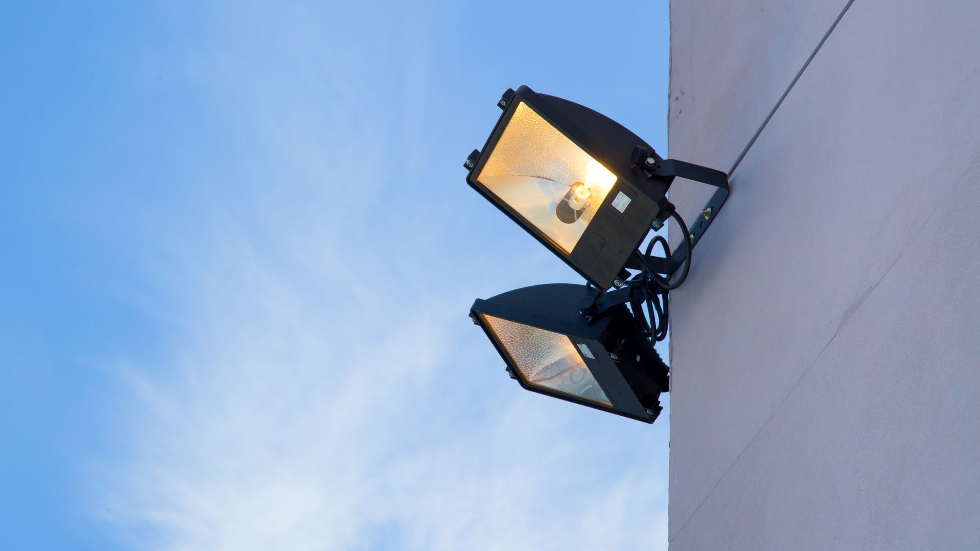 Home Security: A Comprehensive Guide to Efficient Security Lighting